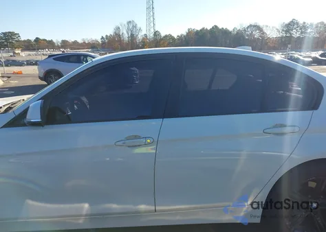 2014 BMW 328I из США, поврежденный, VIN WBA3C1C52EK106685